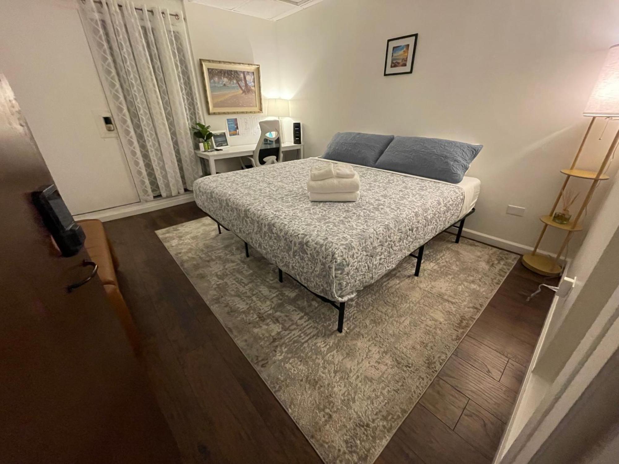 Doho Suites Гонолулу Экстерьер фото