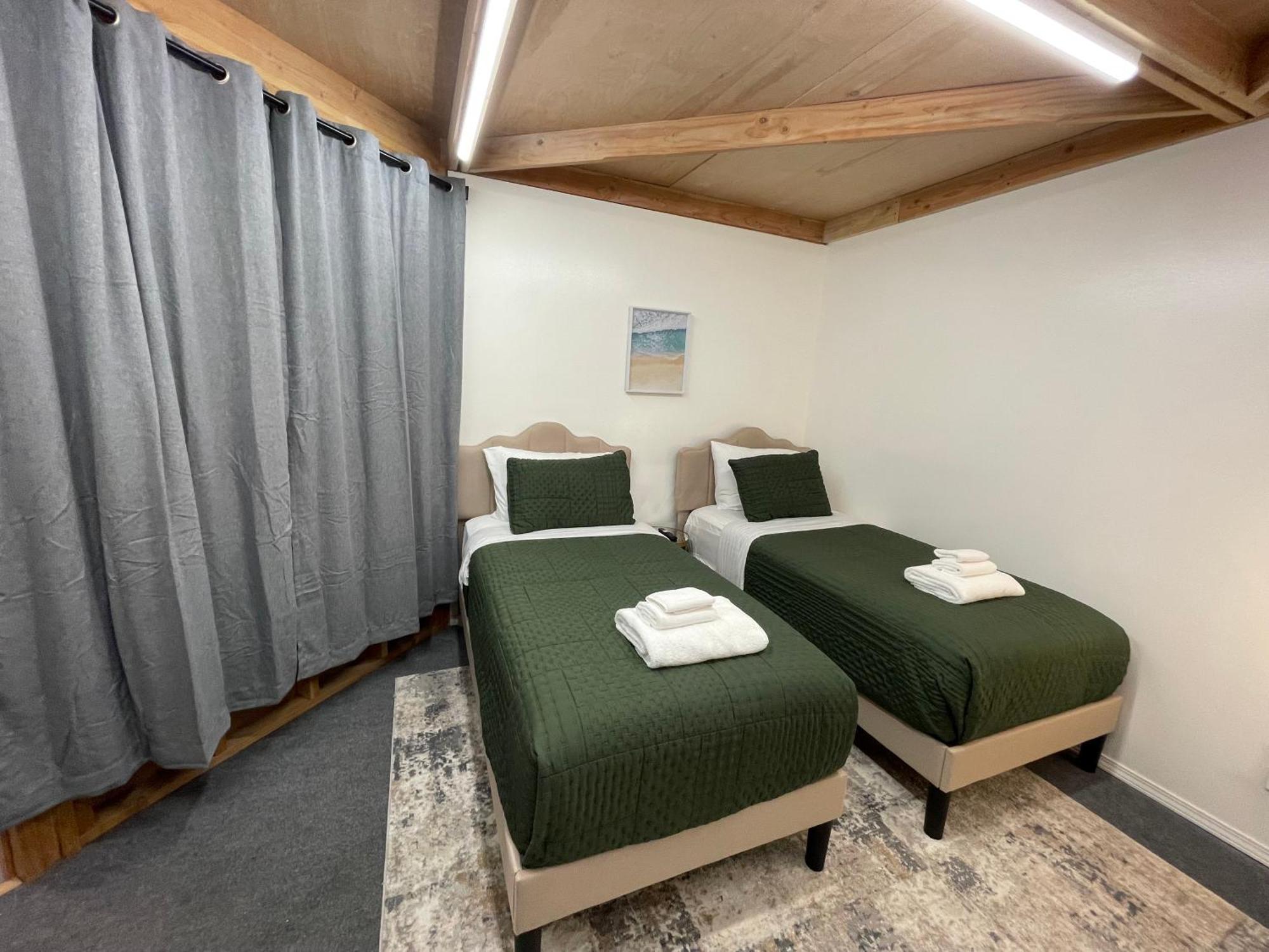 Doho Suites Гонолулу Экстерьер фото